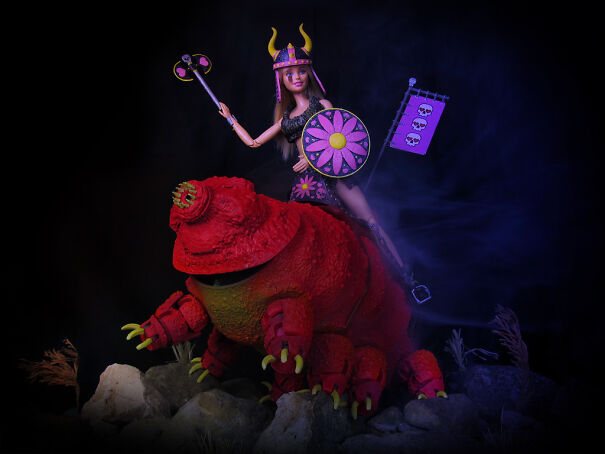 Barbie-Rides-Tardigrade-6478eea30e17b.jpg